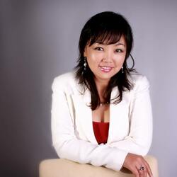 Female Business Lawyer in Florida - Linda Liang